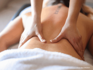 woman receiving reiki massage with Lisa Foresman at Inner Star Wisdom